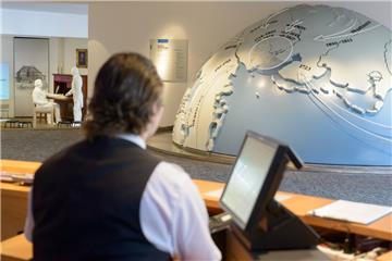 Auf Vorschlag der SPD/CDU-Koalition soll das Historische Museum ab dem nächsten Jahr auf Eintritt verzichten und dafür eine weitere von vier verbliebenen Aufsichtsstellen streichen. 