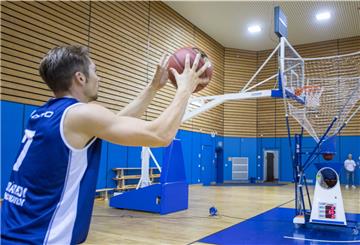 Aus der Trainingsstätte der Eisbären Bremerhaven wird jetzt auch die Spielstätte. Die ProA-Heimspiele werden künftig in Weddewarden ausgetragen.