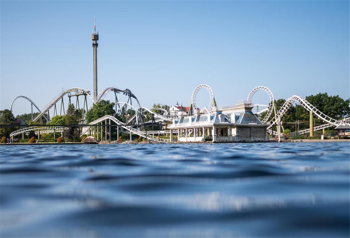 Horror-Fahrt im Heide Park: Achterbahn bleibt in 30 Metern Höhe stehen Zum Themendienst-Bericht vom 23. März 2022: Der Heide-Park Soltau startet ab 2. April in die Sommersaison.