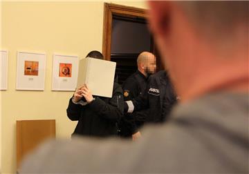 Aus elf mach eine: Anfangs wurden dem 22-Jährigen elf zum Teil schwere Brandstiftungen zur Last gelegt. Beweisen ließ sich laut Gericht am Ende aber nur eine. 