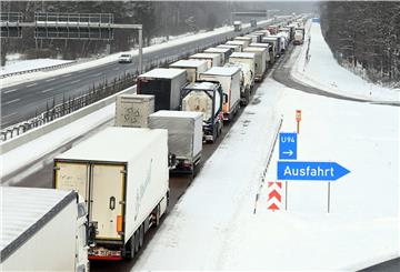 Ausfahrt - das möchte der BUND für zwölf Fernstraßen-Neubauprojekte ausrufen