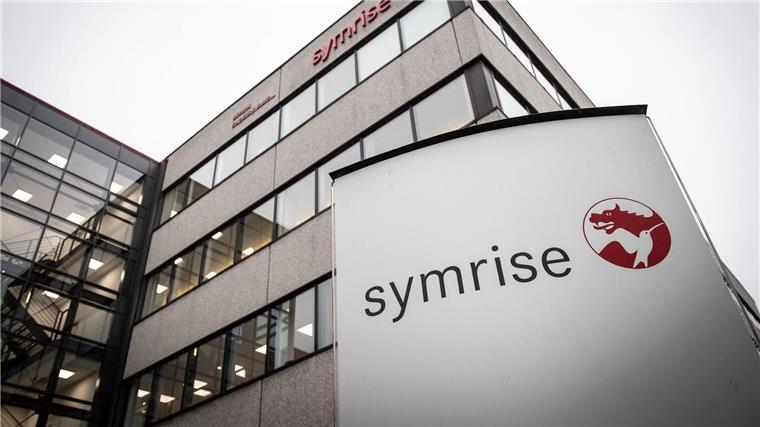Symrise muss Pflichtübernahmeangebot für Swedencare vorlegen Außenansicht des Verwaltungsgebäudes der Symrise AG.