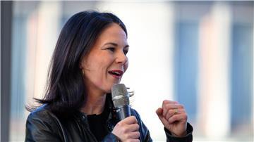 Außenministerin Annalena Baerbock setzt bei der Bundestagswahl am 23. Februar auf jede Stimme - auch von Schwiegermutter und Ex-Freund. 