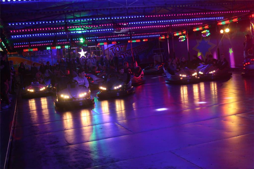 Autoscooter-Spaß. Herbstmarkt Beverstedt. Foto: Rendelsmann