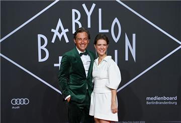 „Babylon Berlin“ wird weitergedreht - dafür werden jetzt Statisten gesucht (Archivbild).