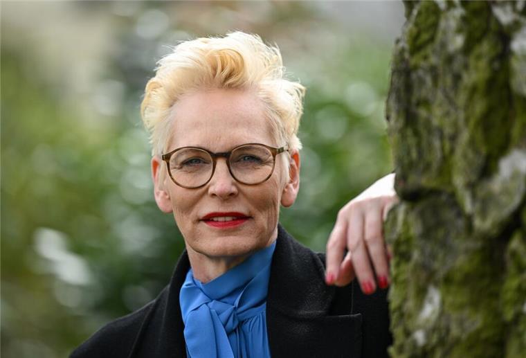 Bärbel Schäfer hat wegen eines Schicksalsschlags in ihrem Leben ein besonderes Verhältnis zu Staus nach Unfällen.