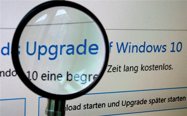 Bald endet die Phase des kostenlosen Umstiegs auf Windows 10. Viele fragen sich, ob sie den mehr oder weniger sanften Aufforderungen von Microsoft nachkommen sollen.