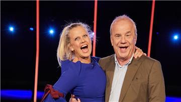 Barbara Schöneberger und Hubertus-Meyer Burckhardt sind die Gastgeber der „NDR Talk Show“.