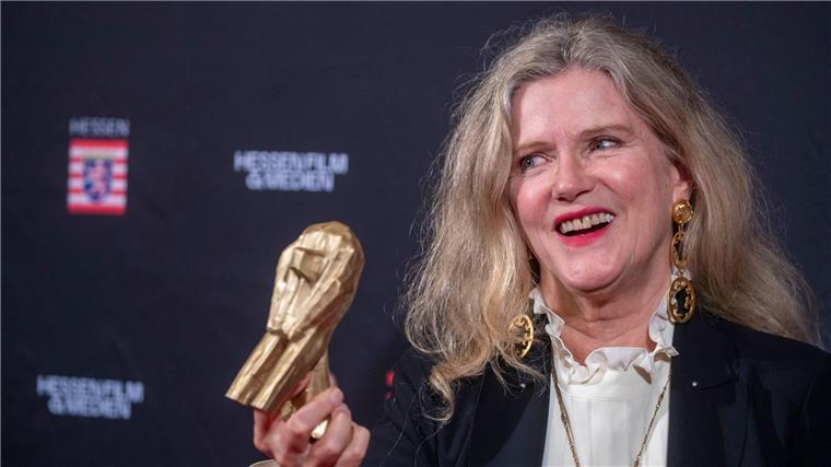 Barbara Sukowa entdeckt ihr Herz für deutsches Fernsehen Barbara Sukowa erhält den Ehrenpreis des Filmkunstfestes Mecklenburg-Vorpommern. (Archivbild)