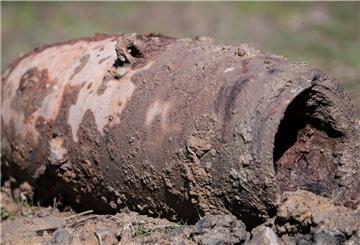 Bauarbeiter haben eine 225-Kilo schwere amerikanische Fliegerbombe gefunden. Ab 17 Uhr sollen die Räumungsarbeiten beginnen.