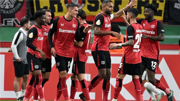 Bayer Leverkusen jubelt über den Pokalerfolg.