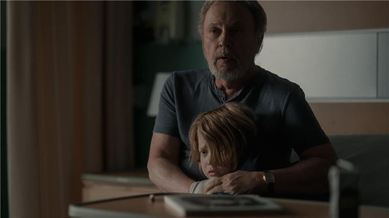 Streaming: Viel Schauriges für den Gruselmonat Oktober „Before“: Billy Crystal spielt den Kinderpsychiater Eli.