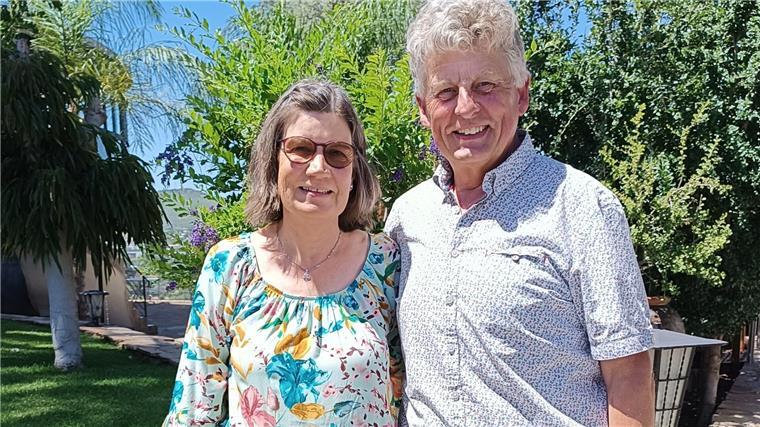 Wohnen im botanischen Garten: So genießen zwei Auswanderer in Namibia das Leben Bei 300 Sonnentagen inmitten einer üppigen Natur genießen Magdalene und Michael Remmers das Leben.
