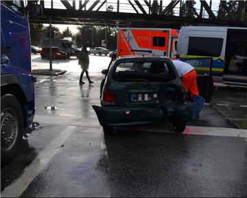 Bei dem Unfall an der Kreuzung Cherbourger Straße/Langener Landstraße ist eine Autofahrerin verletzt worden.