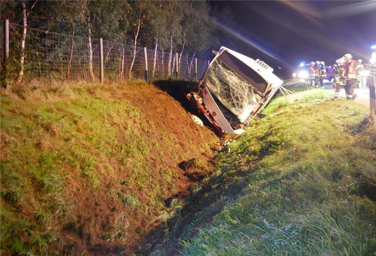 Bei dem Unfall auf der A1 entstand insgesamt ein Schaden von geschätzt über 100.000 Euro.