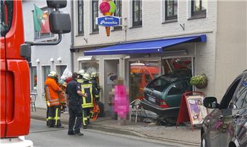 Bei dem Unfall im Jahr 2015 in Bremervörde starben zwei Menschen, sechs Personen wurden zu Teil schwer verletzt. Jetzt ist gegen die Fahrerin Anklage erhoben worden.