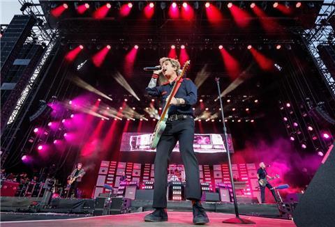 Bei den Festivals „Hurricane“ und „Southside“ im kommenden Jahr wird die US-amerikanische Rockband Green Day auf der Bühne stehen. (Archivbild)
