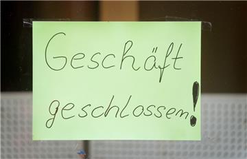 Bei den Firmeninsolvenzen im Jahr 2016 waren Bremen und Nordrhein-Westfalen leider die Spitzenreiter.
