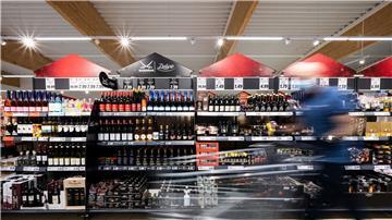 Bei den meisten Menschen wird an Weihnachten aufwendig gekocht. Discounter wie Lidl und Aldi versuchen deshalb, die Kunden mit günstigen Angeboten anzulocken.