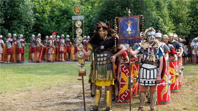 Bei den Römer- und Germanentagen in Kalkriese haben mehr als 300 Darsteller den Alltag vor rund 2.000 Jahren nachgespielt.
