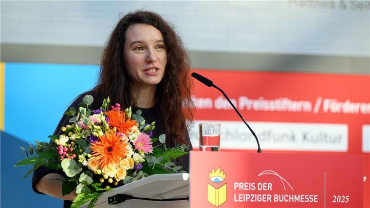Bei den Sachbüchern gewann Irina Rastorgueva mit „Pop-up-Propaganda. Epikrise der russischen Selbstvergiftung“.