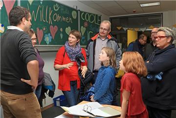 Bei den stets gut besuchten Informationsabenden der IGS für Eltern und Schüler werden zahlreiche Fragen zum Unterricht und zur Leistungsbewertung ohne Noten gestellt. Aus erster Hand erfahren die Erziehungsberechtigten viele Fakten über diese besondere Schulform.