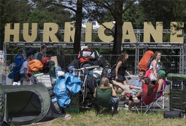 Besucher des Hurricane-Festivals