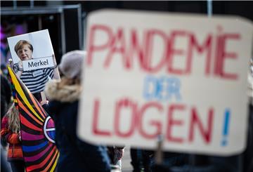 Bei der Demo in Bremen waren insgesamt bis zu 30.000 Teilnehmer erwartet worden.
