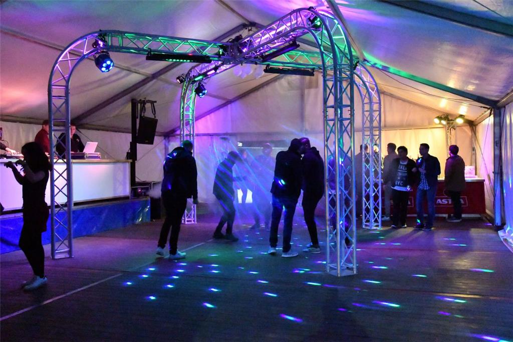 Bei der Erstsemesterparty der Hochschule Bremerhaven wurde die ganze Nacht gefei...
