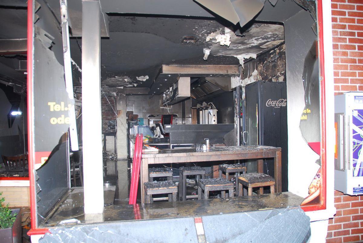 Bei der Explosion eines Imbisses in Bremervörde sind jetzt Brandbeschleuniger gefunden worden. 