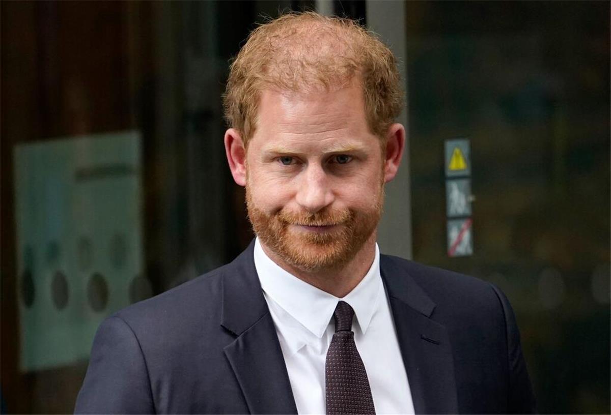 Harry muss fast 50.000 Pfund an Boulevardzeitung zahlen Bei der Klage Harrys gegen ANL, die nun vor Gericht verhandelt wird, geht es um einen Meinungsbeitrag, durch den der Prinz seinen Ruf geschädigt sieht.