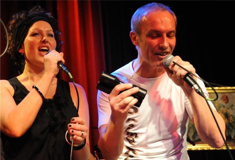 Auch am Sonntag wieder Mahnwache in Nordenham Bei der Mahnwache am kommenden Sonntag in Nordenham werden die Prime-Time-Musiker Natascha Schulz, Tommy Maréchal (Foto) und Jörg Eilers auftreten.