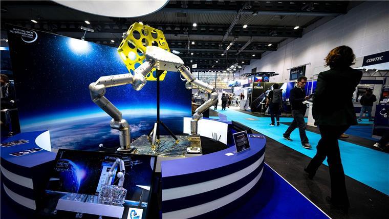 Raumfahrtbranche zeigt neue Technologien bei Messe in Bremen Bei der Messe Space Tech Expo Europe werden neue Technologien und Produkte aus der Raumfahrtbranche gezeigt.