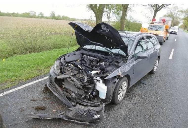 Auto Kaputt Motorhaube Motor