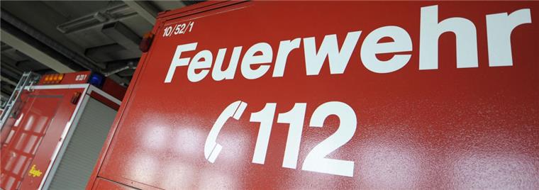 Bei einem Brand in einem Pflegeheim ist ein Rollstuhlfahrer schwer verletzt worden. 