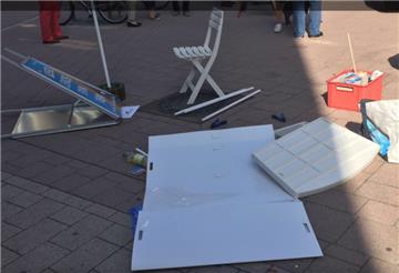 Bei einem Stand der AfD in Cuxhaven kam es am Sonnabend zu Tumulten. 