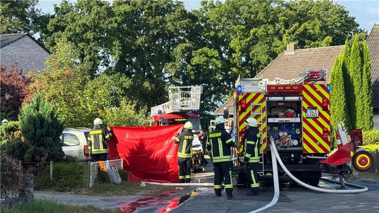 62-Jähriger stirbt bei Wohnungsbrand im Emsland Bei einem Wohnungsbrand in Geeste im Landkreis Emsland starb ein Mann.