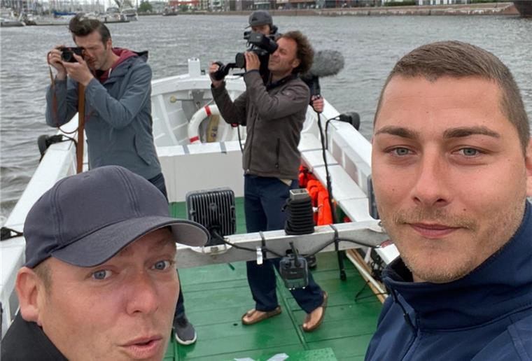 Bei Filmteams begehrt: Bereits Anfang Juni hat ein Filmteam von "Arte" das Wassertaxi "Lottjen" gefilmt.