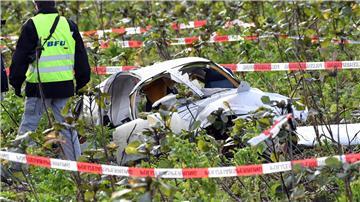Bei Flugzeugabstürzen in Deutschland rücken Experten Bundesstelle für Flugunfall-Untersuchung (BFU) aus. (Archivbild) 