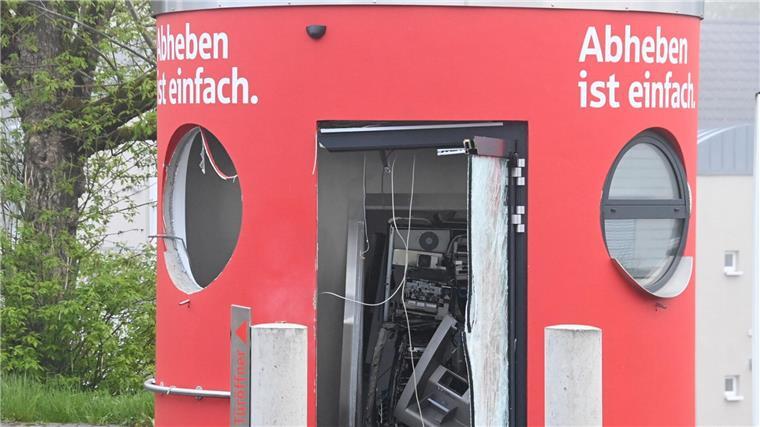 Bei Geldautomatensprengungen nutzen Kriminelle gefährliche Stoffe und richten hohen Schaden an. Bundesweit gehen Einsatzkräfte gegen solche Taten vor.  (Archivbild) 