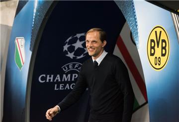 Bei seinem Champions-League-Debüt sah Thomas Tuchel einen deutlichen Sieg seines BVB bei Legia Warschau. Foto Thissen/dpa
