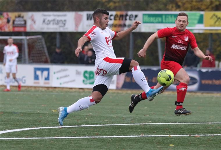 SV Brake will Corona-Pokalsieger werden Bei seinem letzten Auftritt für den SV Brake möchte Dominik Schwarting (weißes Trikot) den Bezirkspokal gewinnen. Er zieht nach Hamburg.