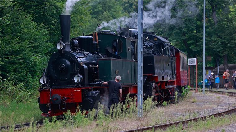 Beim 125. Doppelgeburtstag der Harzquerbahn und der Brockenbahn ist die 125 Jahre alten Dampflok „Hoya“ so etwas wie der Stargast.  