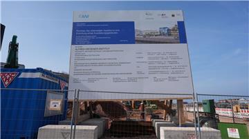 Beim Bau des Bluehouses gibt es immer wieder Verzögerungen (Archivbild).