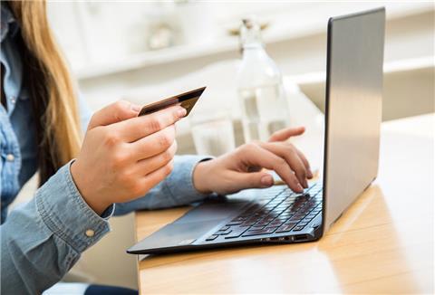 Beim Einkaufen im Internet kann man schnell mal in einem Fakeshop landen.