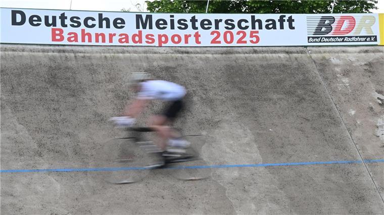 Nach heftigem Bahnrad-Crash: Keine Strafverfahren Beim Keirin hat sich ein schwerer Unfall ereignet, die Meisterschaften wurden abgebrochen.