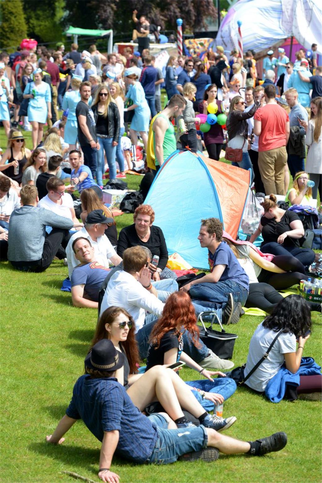 Beim Kutterpullen kam in diesem Jahr regelrecht Festival-Stimmung auf. 