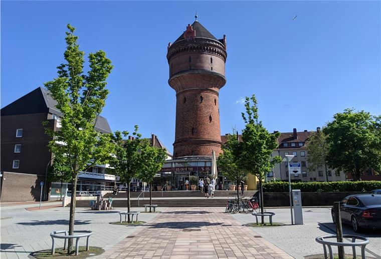 Beim Wasserturm wird gesungen. Foto privat