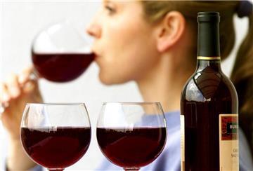 Beim Weinfest gibt es viel zu probieren.