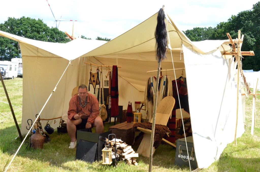 Beim Westerntreffen in Düring trafen sich Cowboys, Indianer und Banditen, gemein...